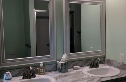 South Boston Bed & Breakfast | Oak Grove Bed and Breakfast