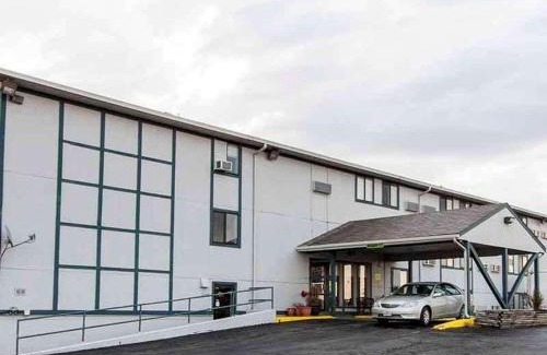 Oak Grove Hotel | Oak Grove Inn