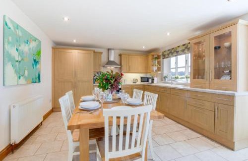 Foxley House | Oak Lodge