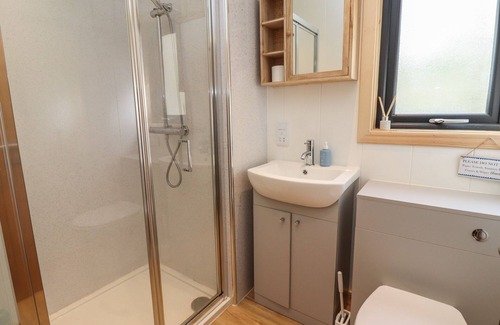 Morpeth Cottage | OAK LODGE, pet friendly, character holiday cottage in Morpeth