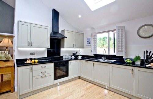 Exeter Cabin | Oak Lodge, South View Lodges, Exeter