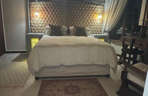 Greater Johannesburg Metropolitan Area Apartment | Oak Tree Lodge, Beaulieu, Kyalami