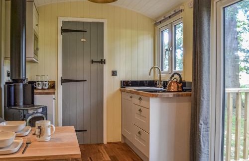 Irstead House | Oak - Ukc4846