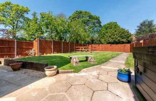 Fakenham House | Oak View - Norfolk