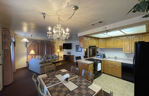 Oak View Hotel | Oakridge Inn