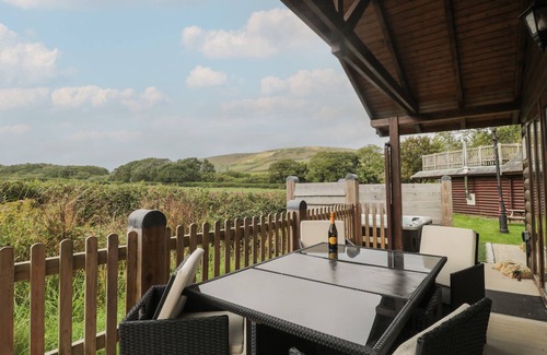 Swanage Cottage | OAKS, family friendly, with hot tub in Swanage