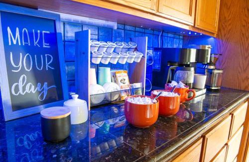 Phoenix Lake-Cedar Ridge Apartment | *Oaks&Oasis* KING SIZE BED, Yosemite, Fire-Pit