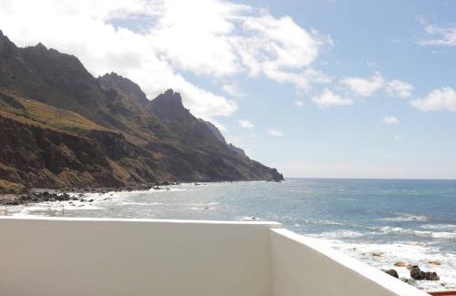 Santa Cruz de Tenerife House | Oasis Atlántico: rincón secreto al pie de los senderos