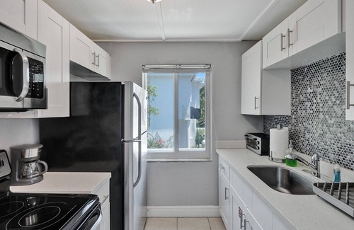 Colee Hammock Apartment | Oasis by Las Olas LUX get away