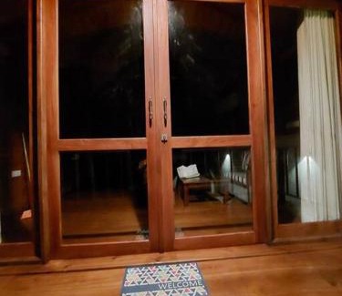 Hikkaduwa Ski Chalet | Oasis cabanas