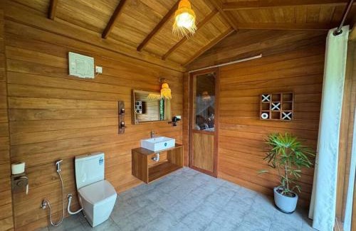Hikkaduwa Ski Chalet | Oasis cabanas