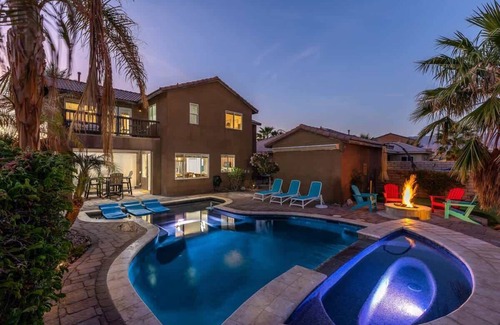Terra Lago House | Oasis Escape - Sleeps 12! Pool-Spa-Ping Pong-BBQ