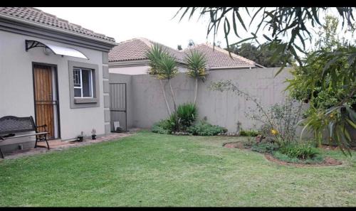 Greater Johannesburg Metropolitan Area House | Oasis Guesthouse