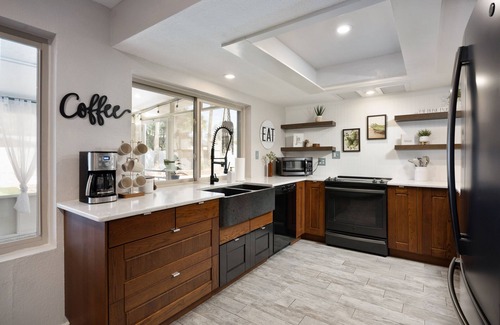 Dobson Ranch House | Oasis - Heated Pool - King Bed - Game Room - Golf
