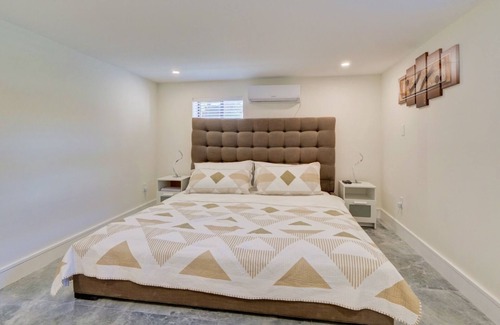 Ives Estates House | Oasis Home! W/ private pool and movie theater