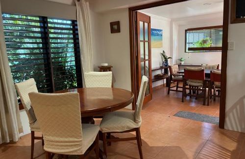 Whitfield House | Oasis, in leafy Whitfield.