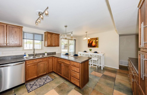 Harrison East South House | Oasis on Palm- 4 bed/2bth home, private and quiet, pool/spa