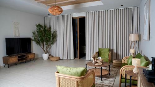 Al Madinah Province Hotel | Oasis Sands Resort منتجع اوسايس