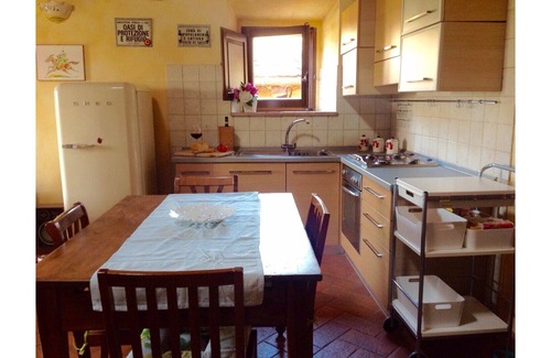 Asciano Apartment | Oasis with swimming pool between the spa and the Crete Senesi
