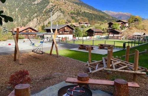 Grengiols Apartment | Obergeschoss Chalet Mallum - Haus Mallum