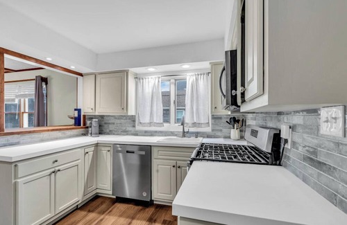 Point Pleasant Beach House | OCE1409 | Newly Renovated Lakefront in quiet south end setting! Pets! by Shore Points Vacations