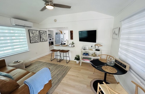 St. Pete Beach Cottage | "Ocean" Cottage on Sunset Beach