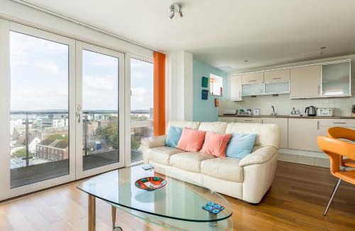 Poole House | Ocean Escape