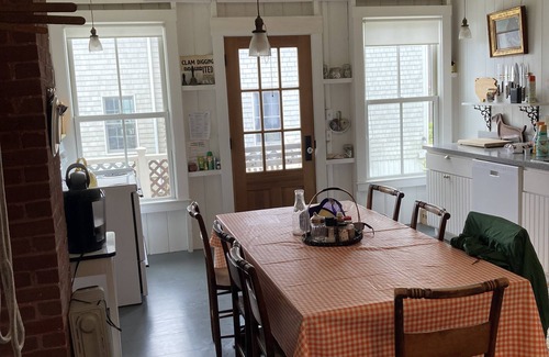 Capitol Island Cottage | Ocean front cottage on a drive-on island in Boothbay Harbor, Maine