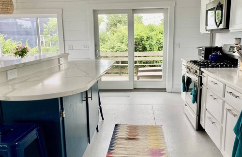 Peaks Island House | Ocean House: Stunning Oceanfront Views, Spectacular Sunrises Peaks Island, Maine