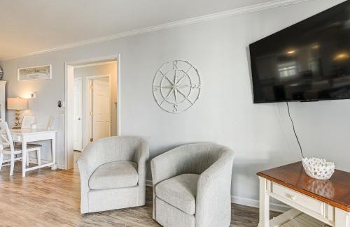 Ocean Isle Beach Apartment | Ocean Isle Beach Condo with Balcony Steps to Shore!