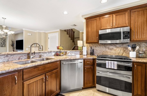 Kamuela Condo | 🏖️Ocean & Mountain Views | 2BR with Loft, 4 Beds | Relax in Luxury