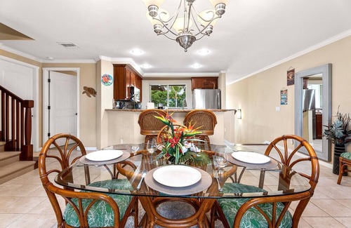 Kamuela Condo | 🏖️Ocean & Mountain Views | 2BR with Loft, 4 Beds | Relax in Luxury