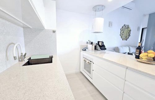 Playa del Aguila Apartment | Ocean Sunrise