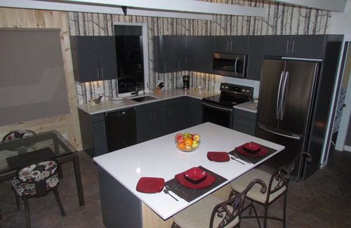 Summerville Centre Cottage | Ocean Surf Cottage at Summerville Beach