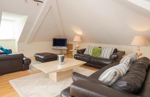 Thurlestone House | Ocean View Apartment