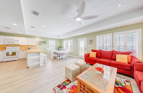 Rockport House | Ocean-view home with fast WiFi, central AC, and private washer/dryer