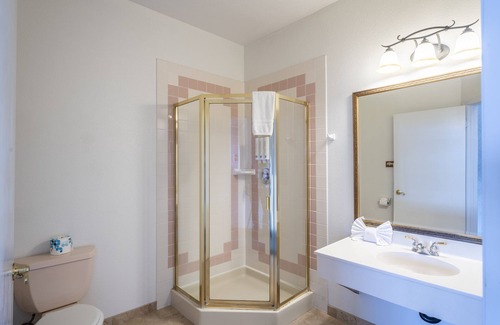 Fort Bragg Hotel | Ocean View Lodge