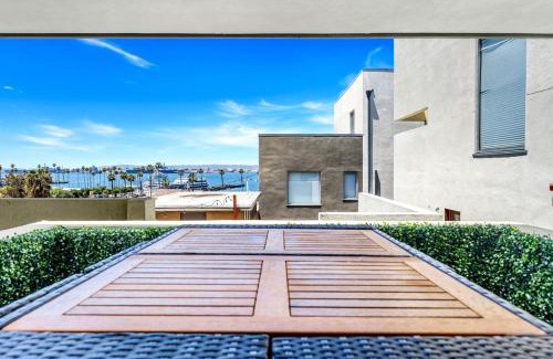 Little Italy Apartment | Ocean View Loft in Little Italy near Downtown-Gaslamp