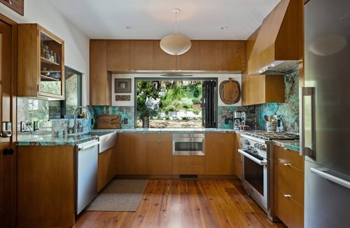 Summerland House | Ocean View - Summerland