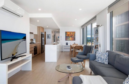 Palm Beach Apartment | Ocean Views Apartment with Rooftop Pool - CoastHM