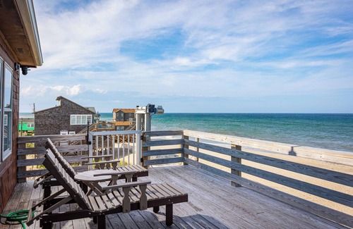 Rodanthe House | Ocean Views Hot Tub Pet-Friendly Steps to the Sand