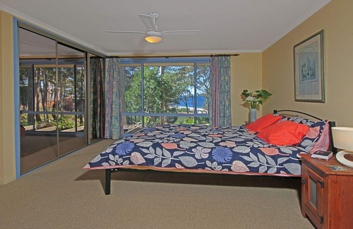 Long Beach House | Ocean Views, Spotted Gums and Burrawangs