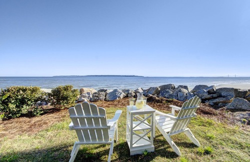 King City House | Ocean Views , Steps to Beach, Walk to Pier/Village