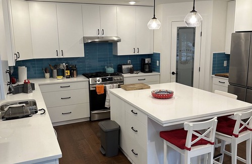 Madeira Park House | Ocean Walk Getaway