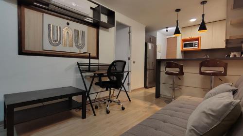 Downtown Santiago Apartment | Oceana Suites Morandé