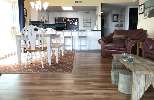Midtown Ocean City Condo | Oceanfront 3 BR Condo - Wraparound Deck - Salty Sands I