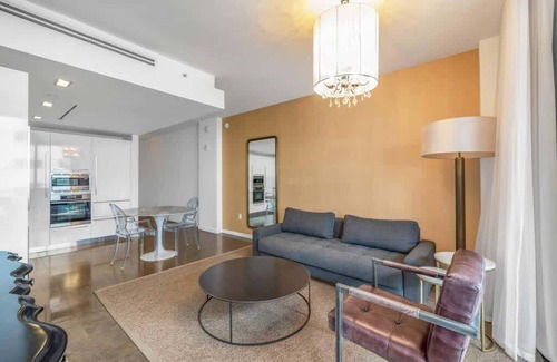 City Center Condo | Oceanfront 4⋆Suite Rooftop Pool Private Beach