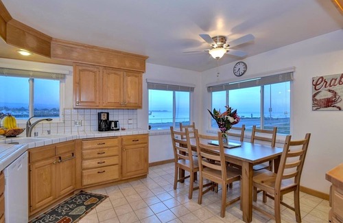 Westside Santa Cruz House | OCEANFRONT! BEST LOCATION! EXTRAORDINARY VIEWS! HOT TUB! FIRE PIT!