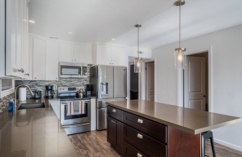 Sunset Beach House | Oceanfront Condos | 2Entries | Views | On The Sand | Pets