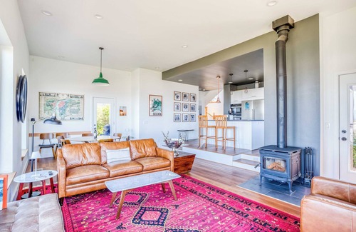 Waldport House | Oceanfront Escape Above Waldport | Sauna, Views and Dog-Friendly